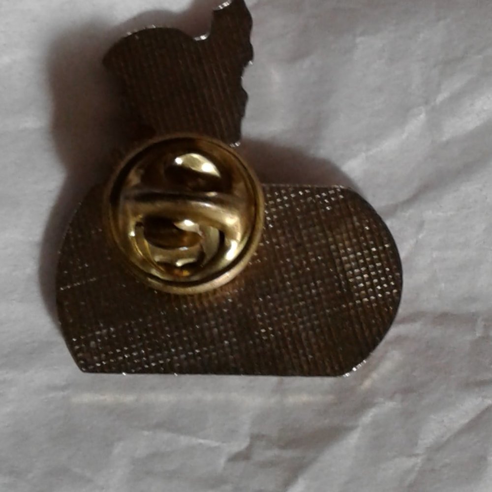 Coca Cola Pin - Picture 4 of 4